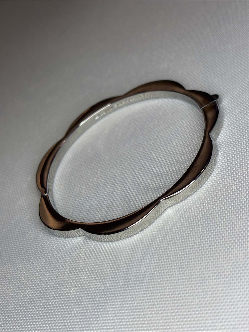 KATE SPADE ♠️ silver floral hinged bracelet